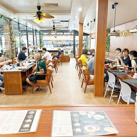 Win Hotel 방 비엥 외부 사진