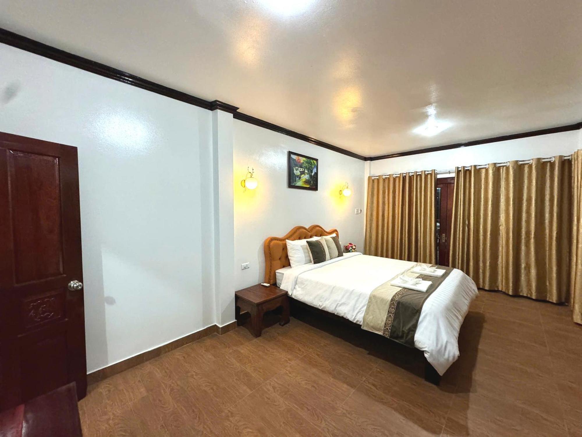 Win Hotel 방 비엥 외부 사진