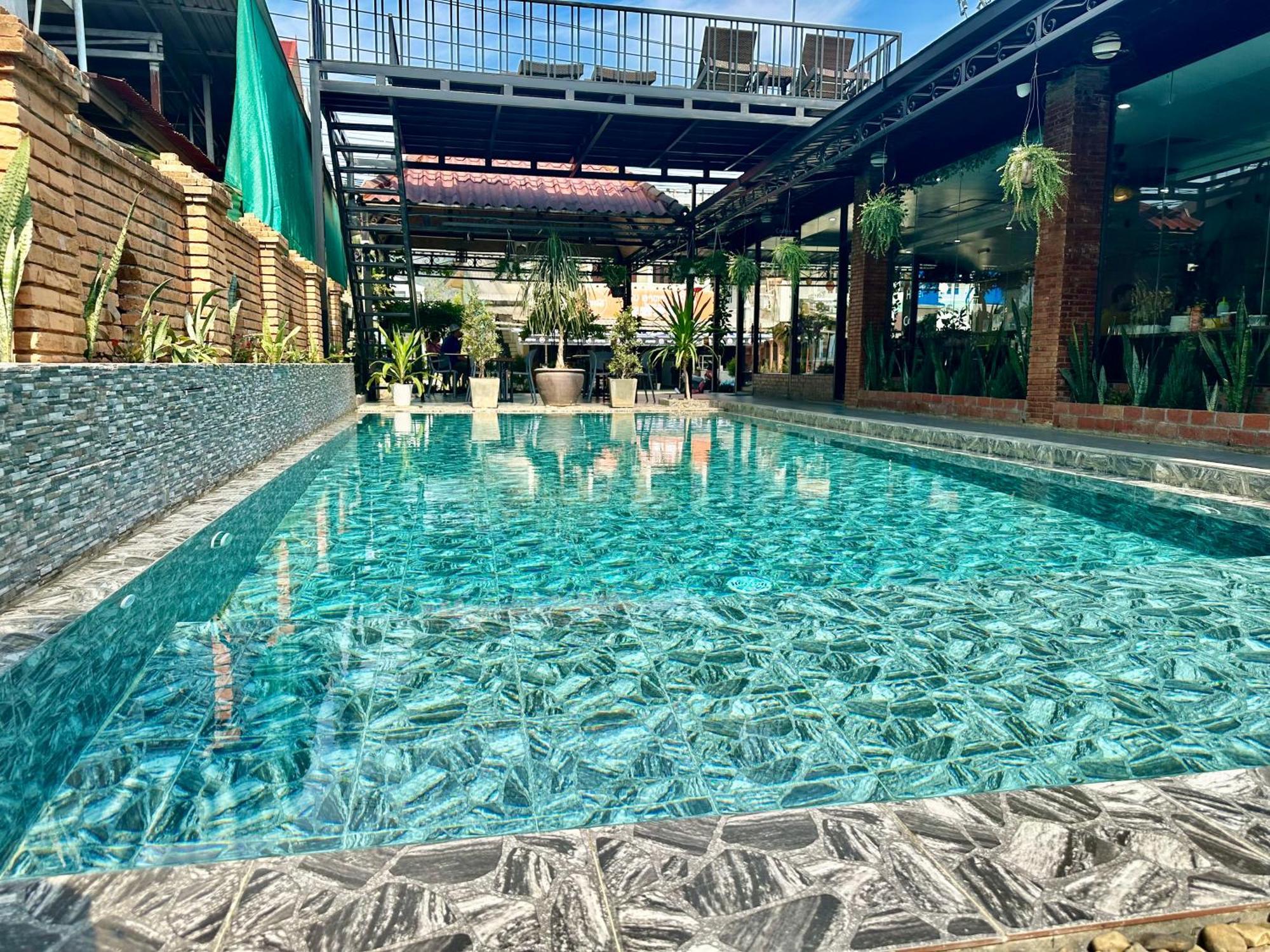 Win Hotel 방 비엥 외부 사진